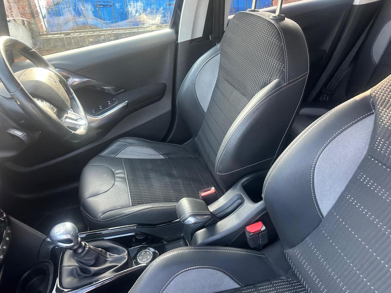 Used Peugeot 2008 2017 for sale - 77766529: Photo 6