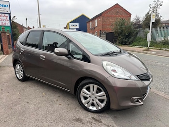 Used Honda Jazz 2014 for sale - 76818000: Photo