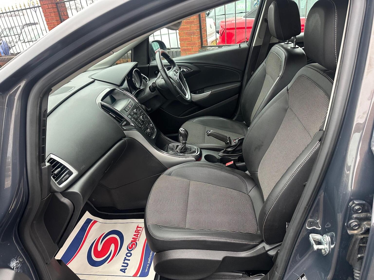 Used Vauxhall Astra 2012 for sale - 77789347: Photo 15