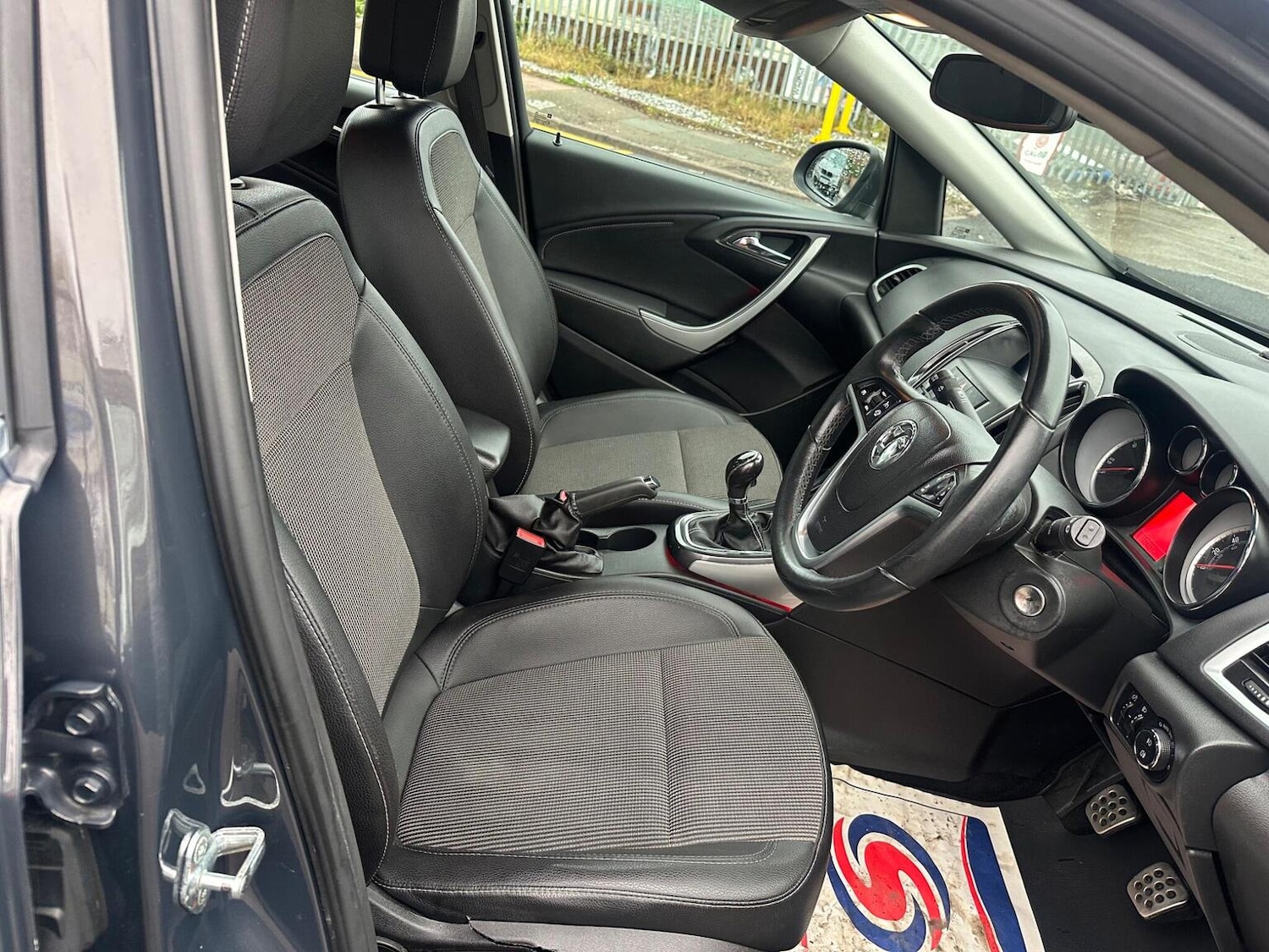 Used Vauxhall Astra 2012 for sale - 77789347: Photo 22