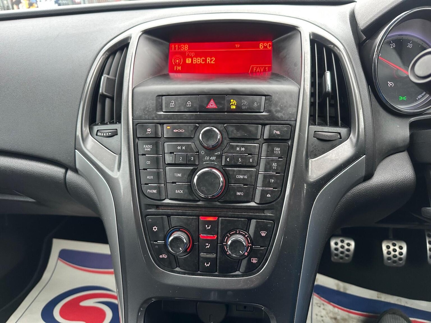 Used Vauxhall Astra 2012 for sale - 77789347: Photo 25