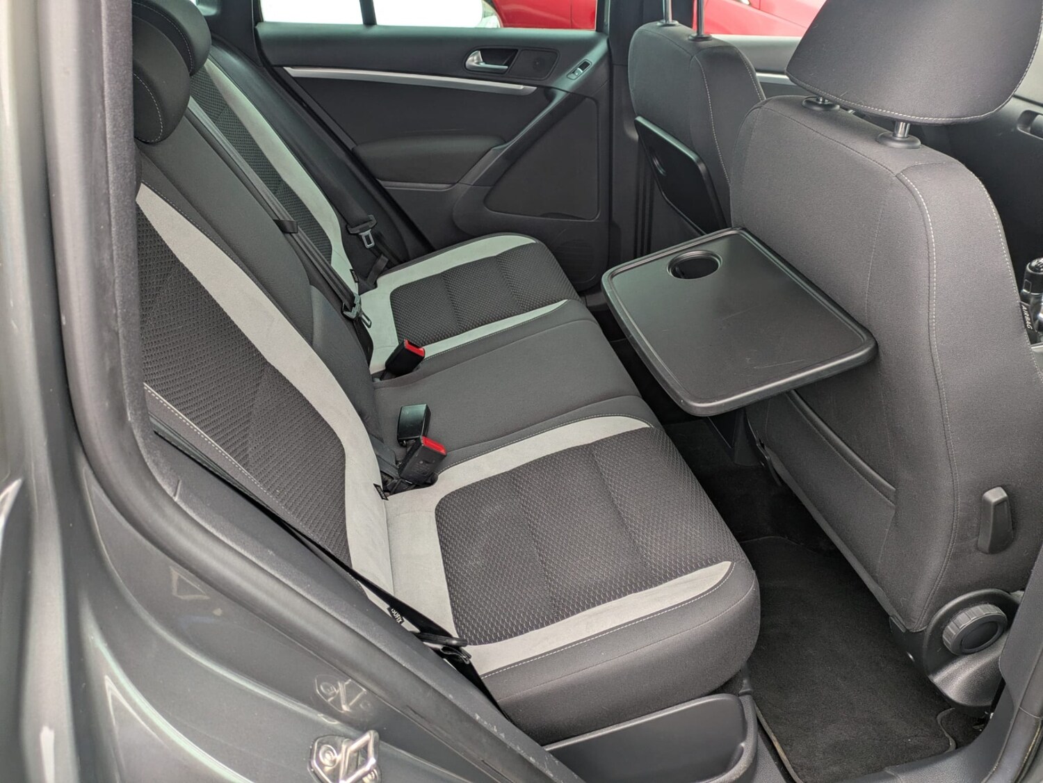 Used Volkswagen Tiguan 2015 for sale - 77595824: Photo 9