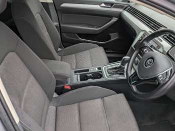 Used Volkswagen Passat 2018 for sale - 74200604: Photo