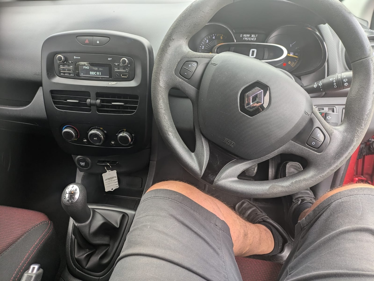Used Renault Clio 2015 for sale - 76174332: Photo 11