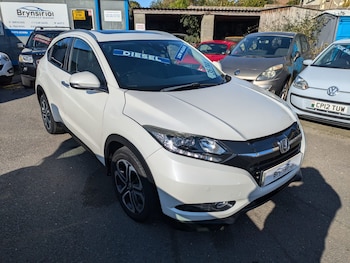 Used Honda HR-V 2017 for sale - 76120468: Photo