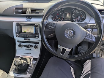 Used Volkswagen Passat 2014 for sale - 78664117: Photo