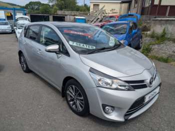 2016 (66) - 1.6 D-4D Design 5dr