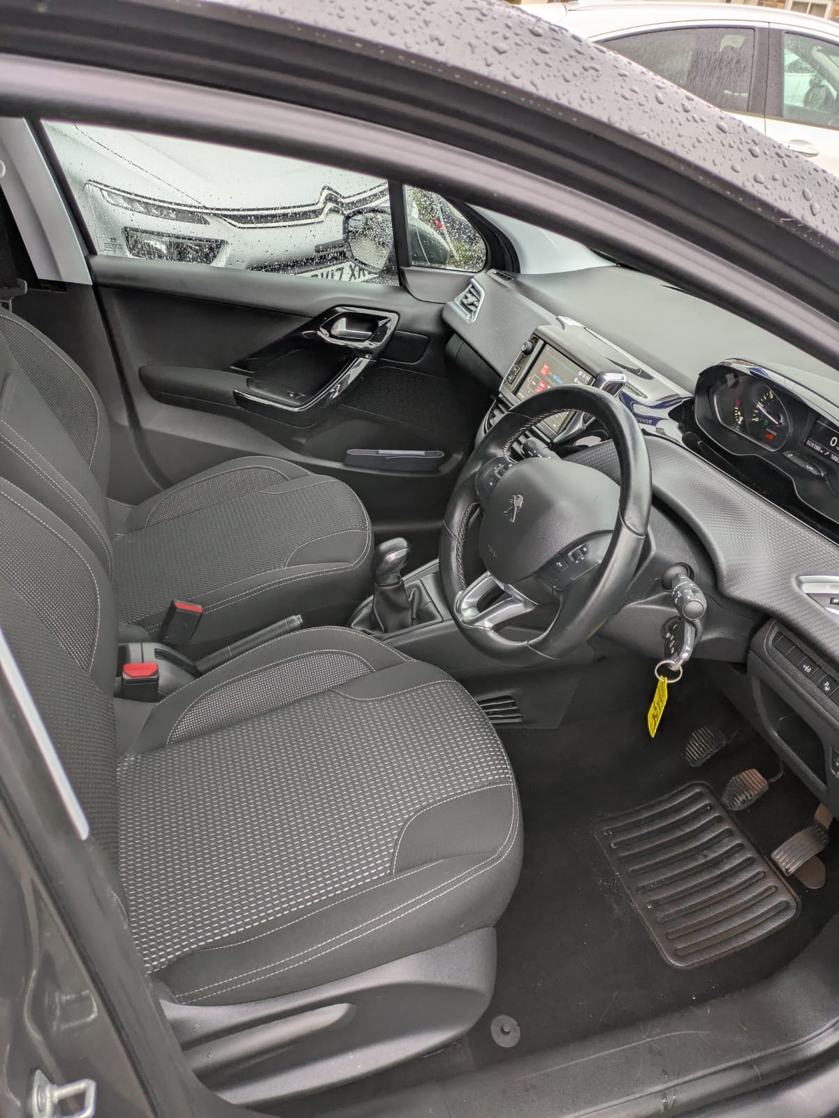 Used Peugeot 208 2019 for sale - 76548075: Photo 4