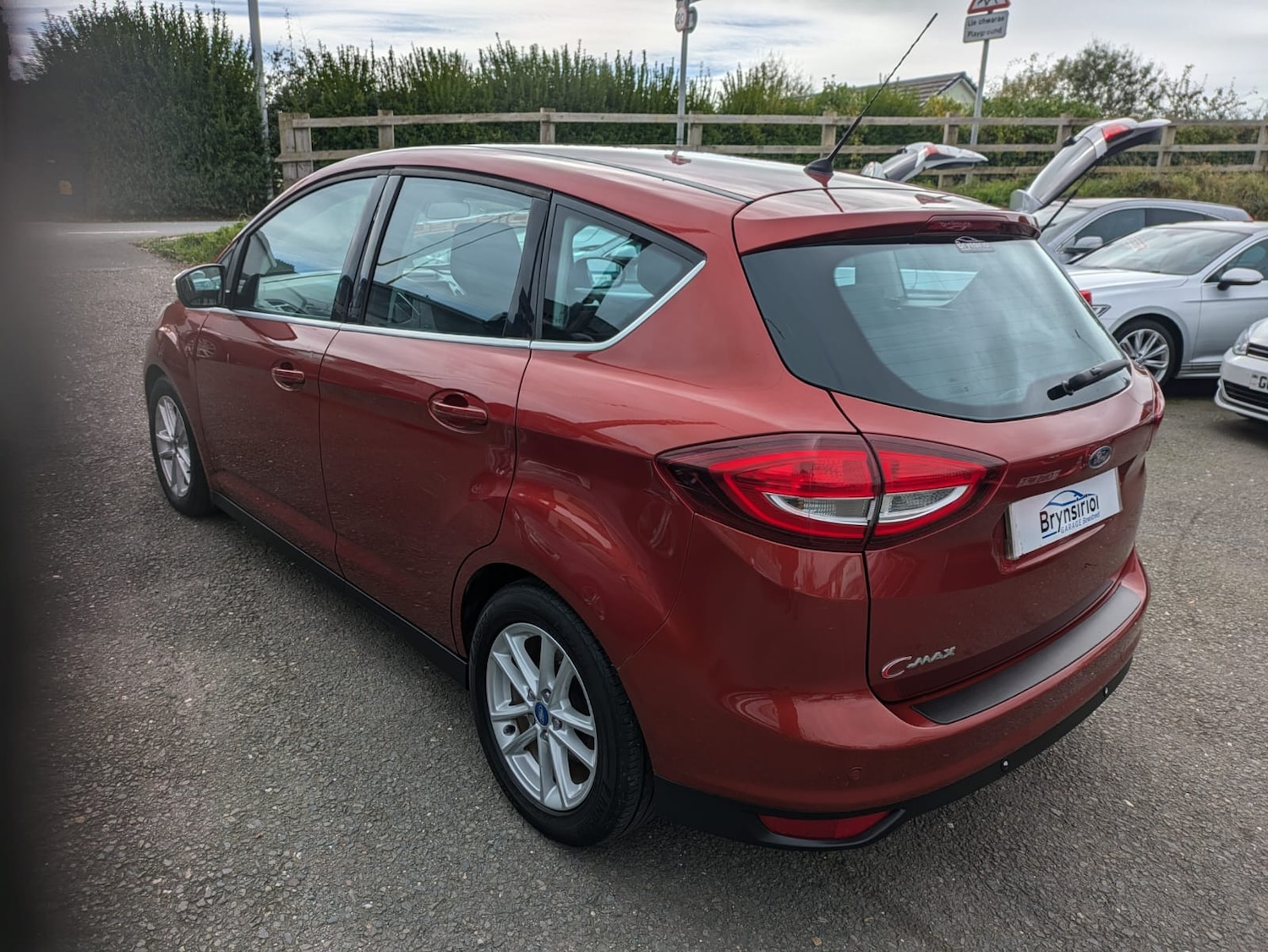 Used Ford C-Max 2016 for sale - 76515757: Photo 3