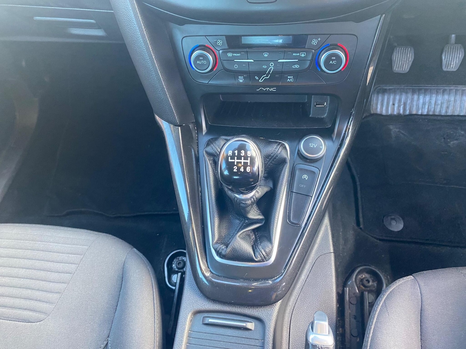 Used Ford Focus 2015 for sale - 76786766: Photo 11