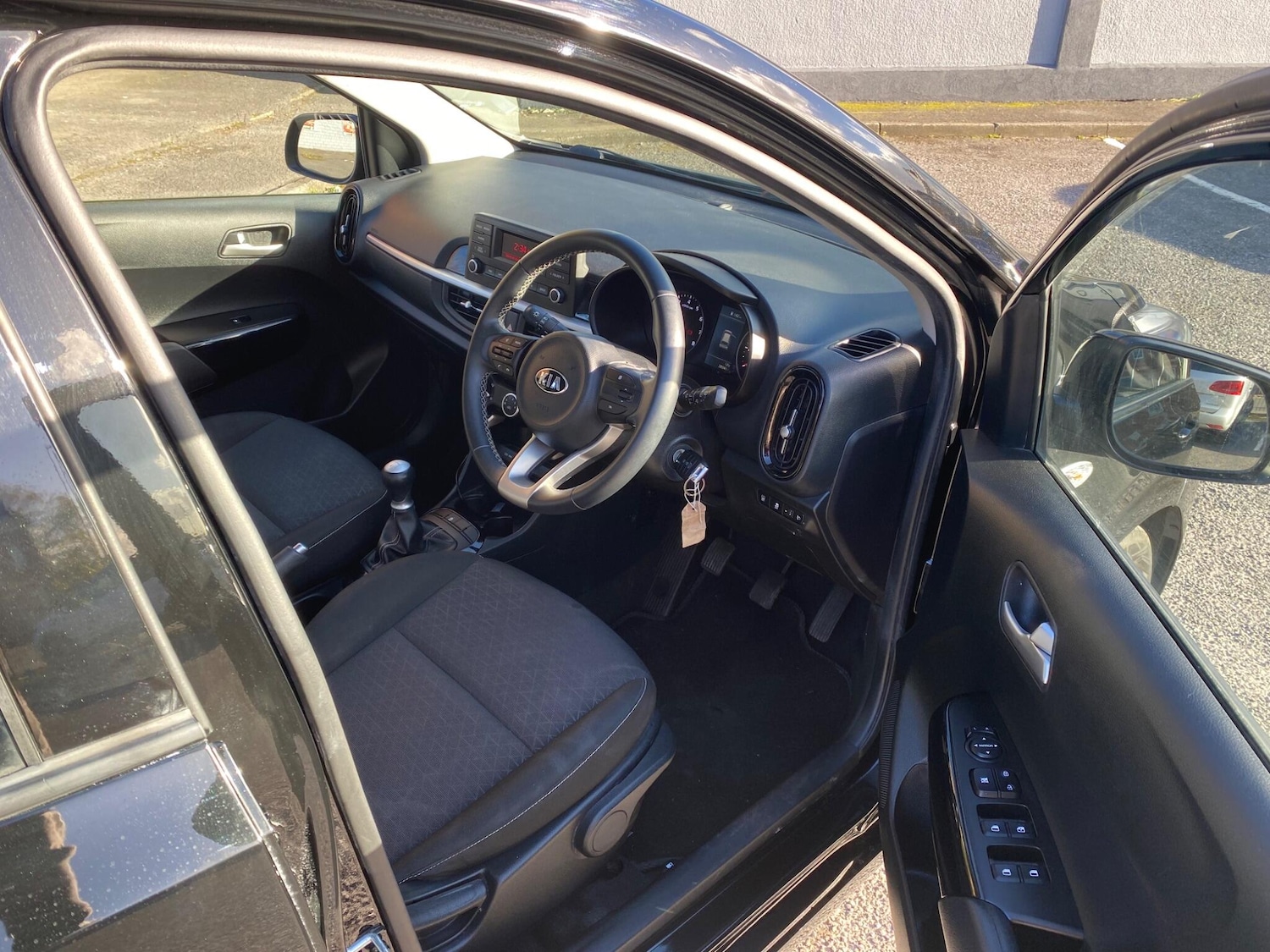 Used Kia Picanto 2021 for sale - 76409262: Photo 11