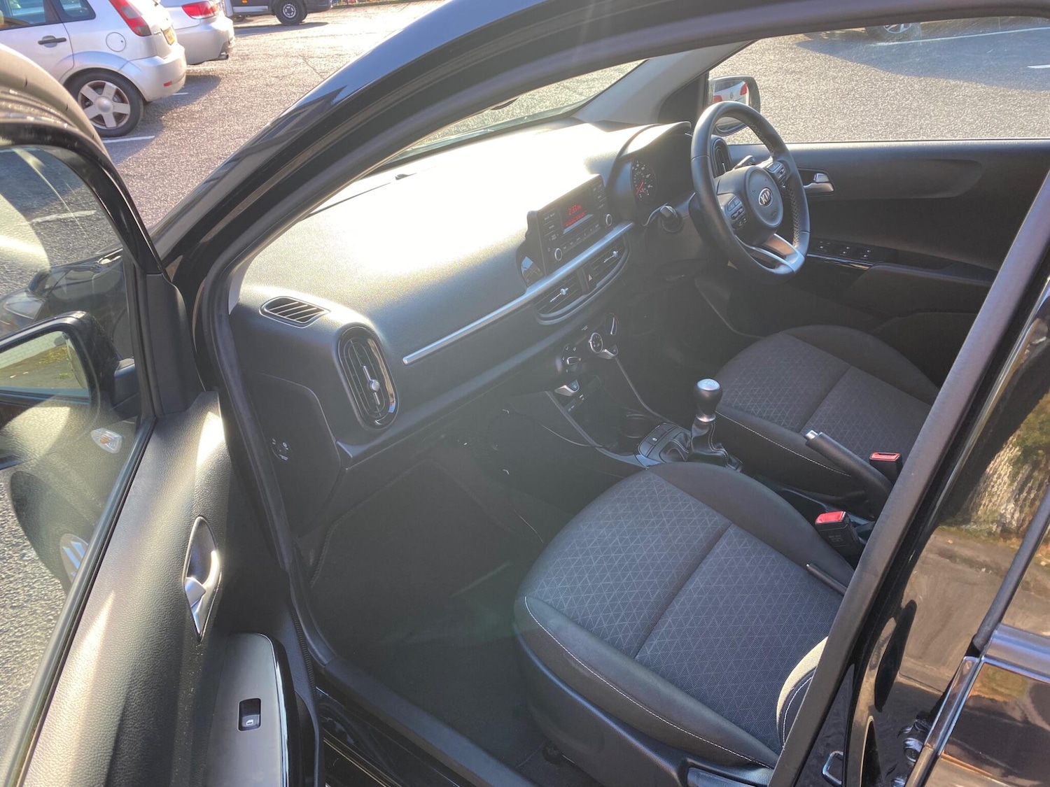 Used Kia Picanto 2021 for sale - 76409262: Photo 16