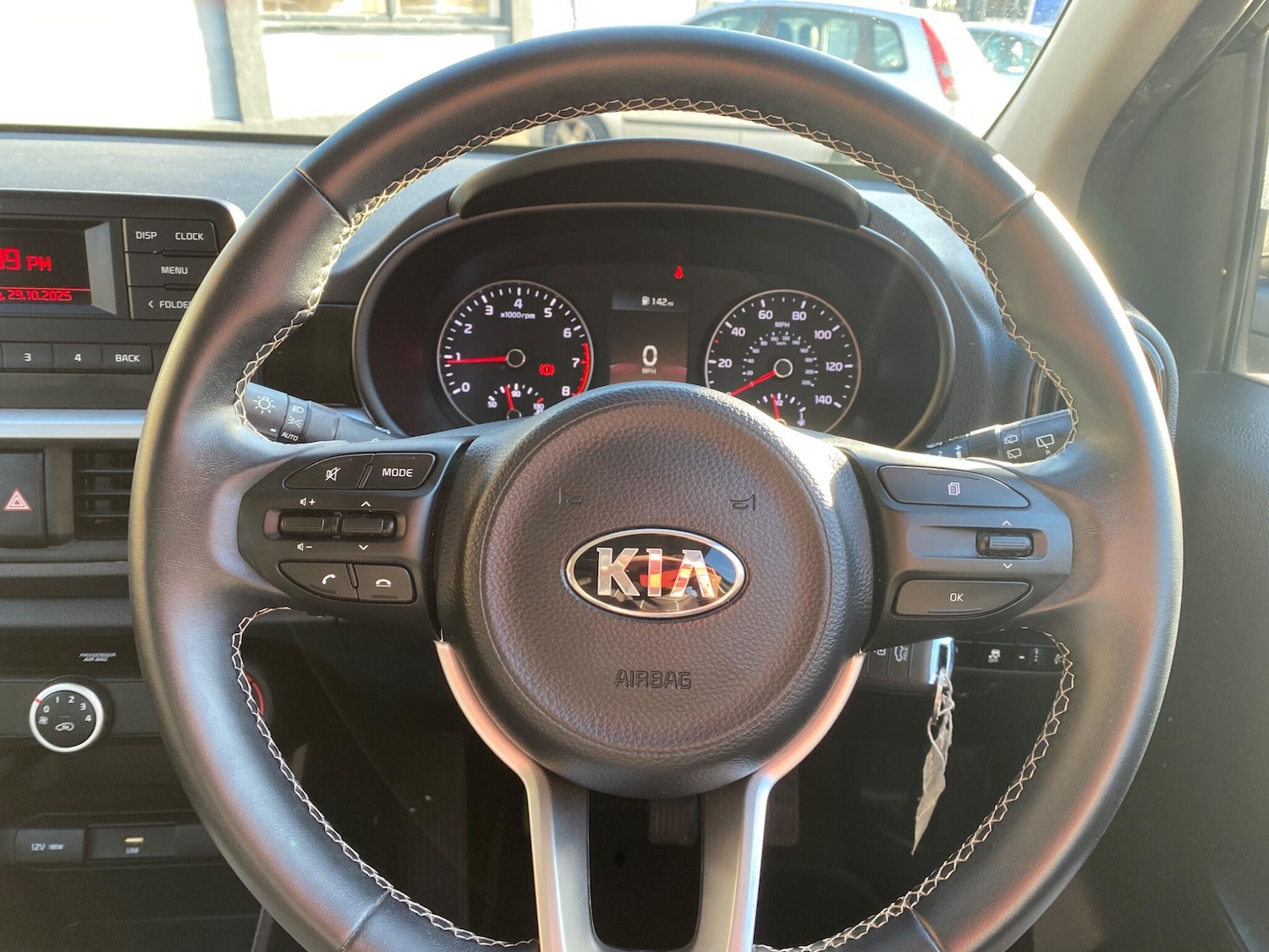 Used Kia Picanto 2021 for sale - 76409262: Photo 32