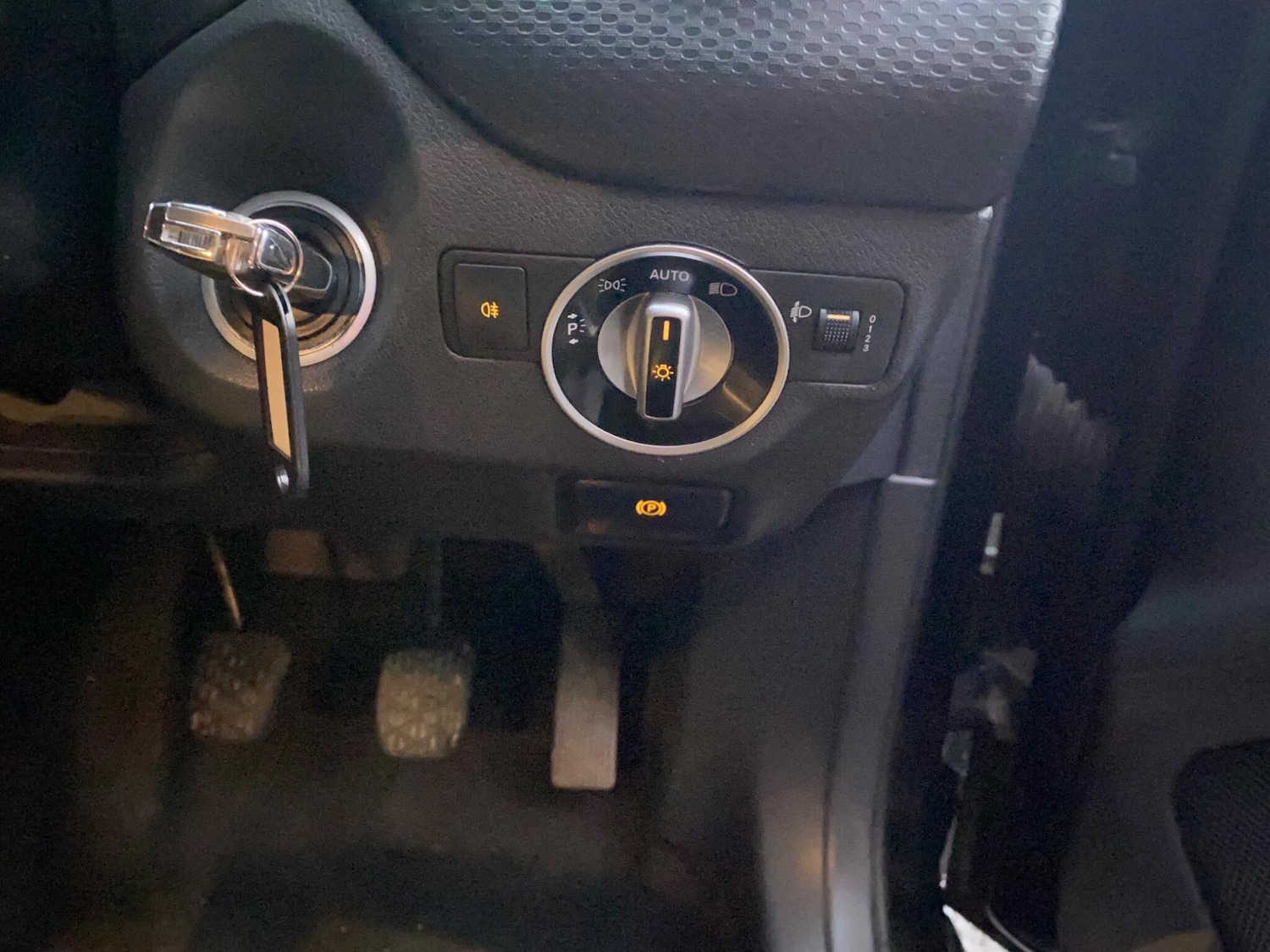 Used Mercedes-Benz A-Class 2017 for sale - 76620328: Photo 29