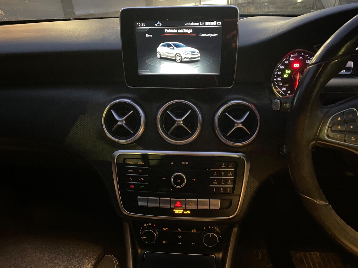 Used Mercedes-Benz A-Class 2017 for sale - 76620328: Photo 35