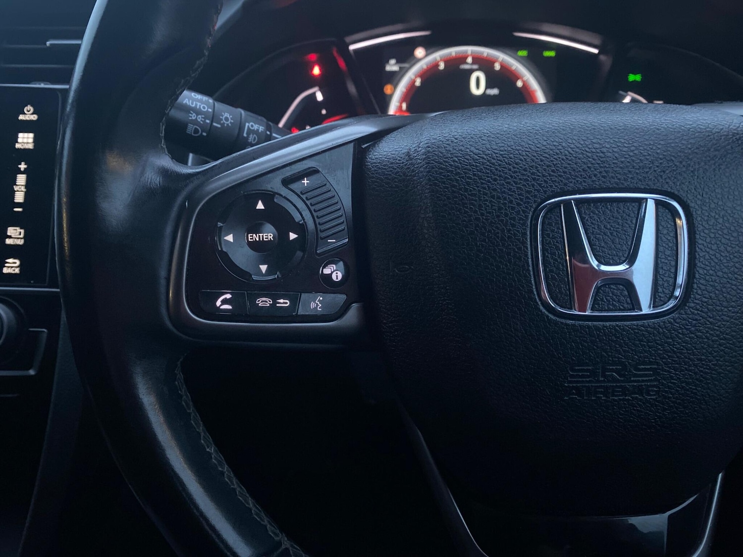 Used Honda Civic 2017 for sale - 76714966: Photo 25