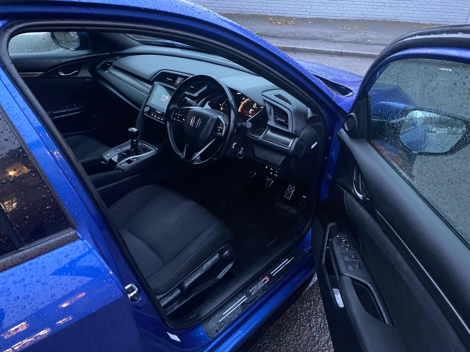 Used Honda Civic 2017 for sale - 76714966: Photo 61