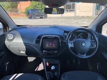 Used Renault Captur 2016 for sale - 75941715: Photo