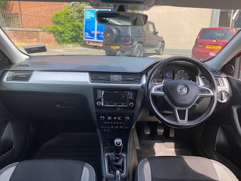 Used Skoda Rapid Spaceback 2017 for sale - 75941640: Photo