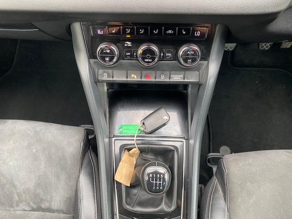 Used Skoda Karoq 2018 for sale - 76021040: Photo 30