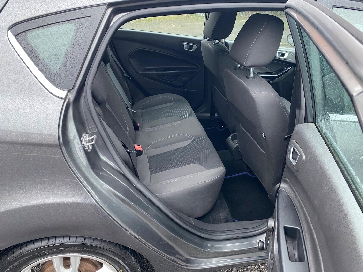 Used Ford Fiesta 2015 for sale - 77040357: Photo 24