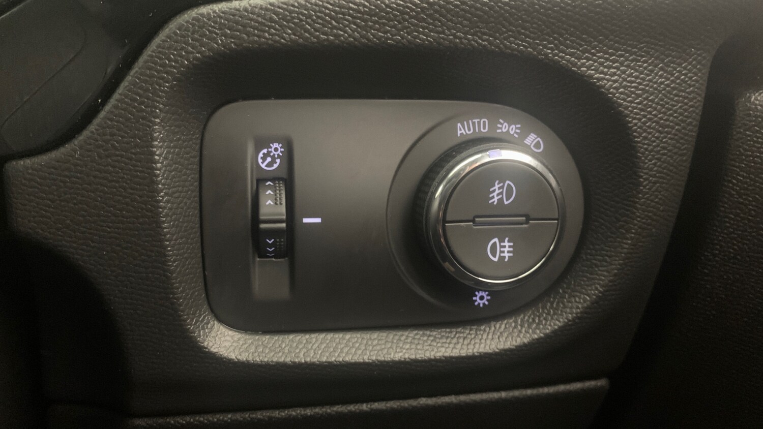 Used Vauxhall Corsa 2025 for sale - 77959111: Photo 22