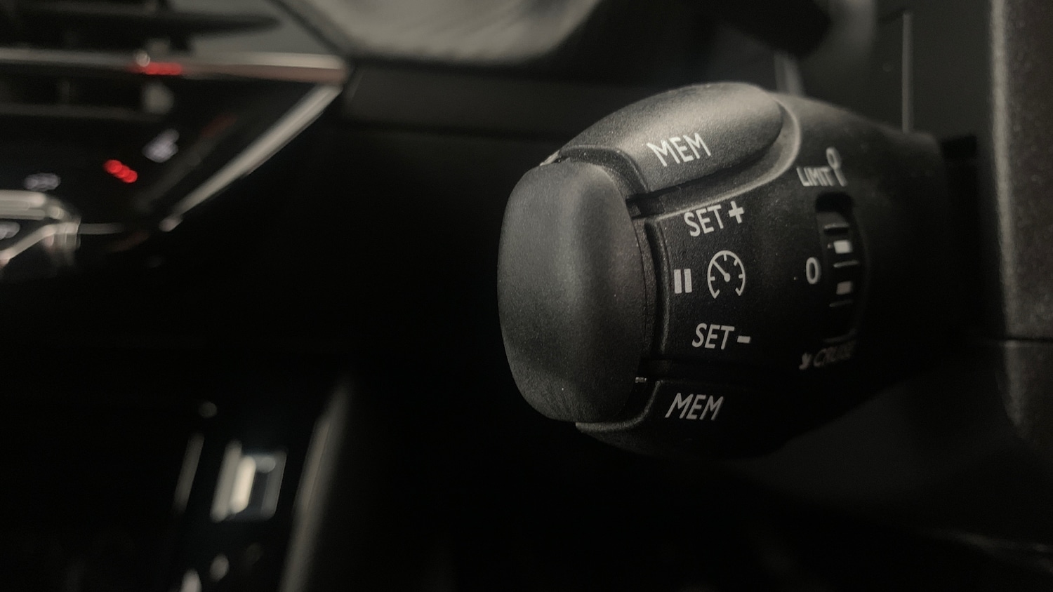 Used Peugeot 2008 2022 for sale - 76574426: Photo 38