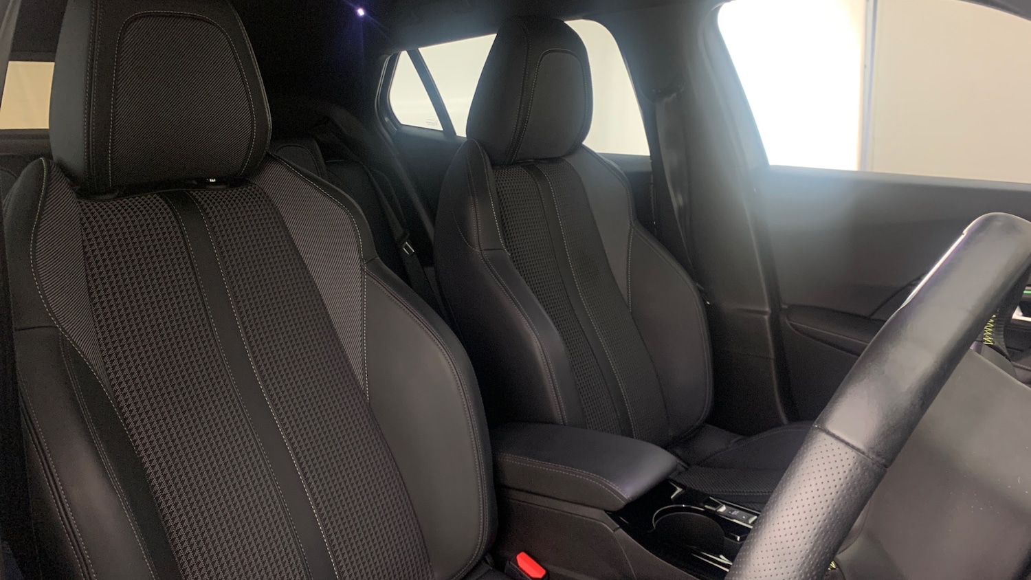 Used Peugeot 2008 2022 for sale - 76574426: Photo 44