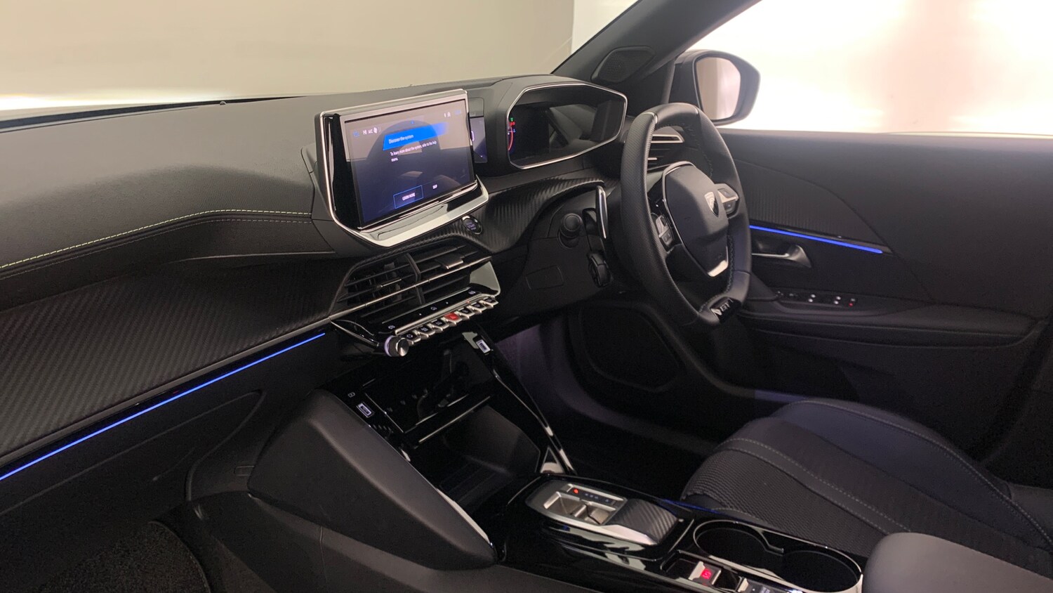 Used Peugeot 2008 2025 for sale - 76621406: Photo 2