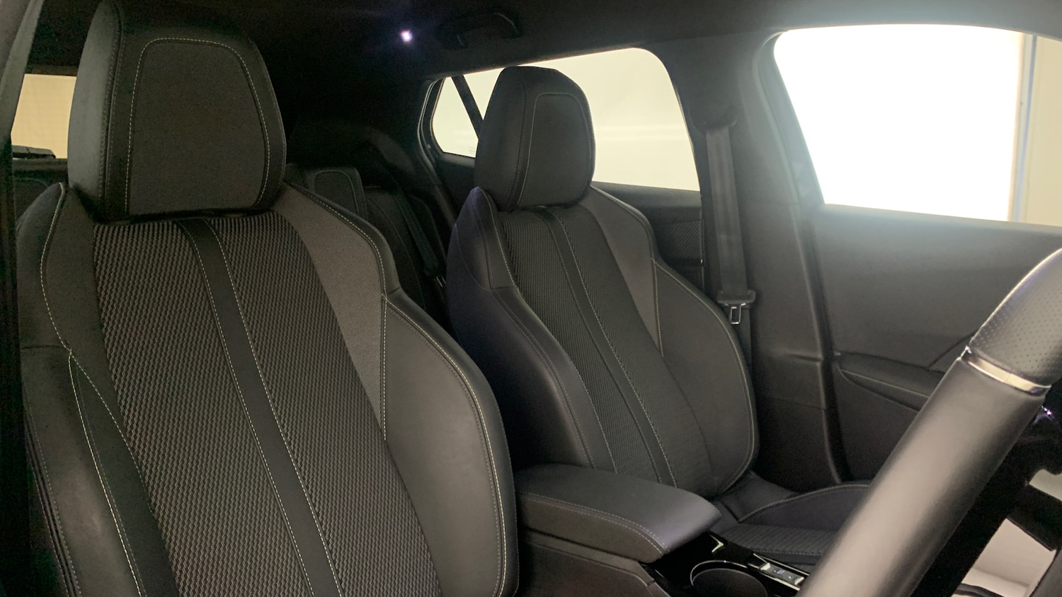 Used Peugeot 2008 2025 for sale - 76621406: Photo 42