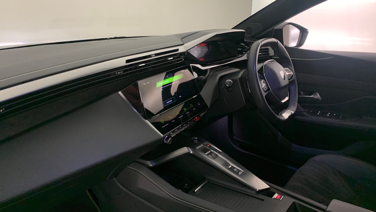 Used Peugeot 408 2024 for sale - 76574449: Photo 2