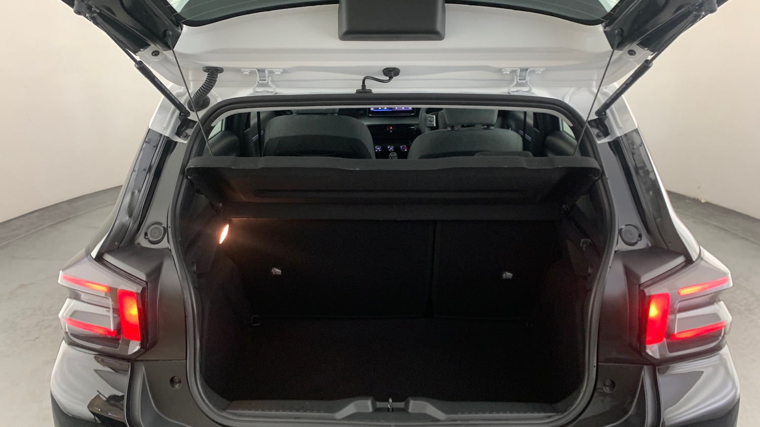 Used Citroen C3 2025 for sale - 76574226: Photo 5