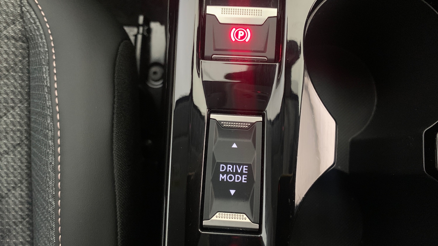 Used Peugeot 208 2025 for sale - 76887943: Photo 32