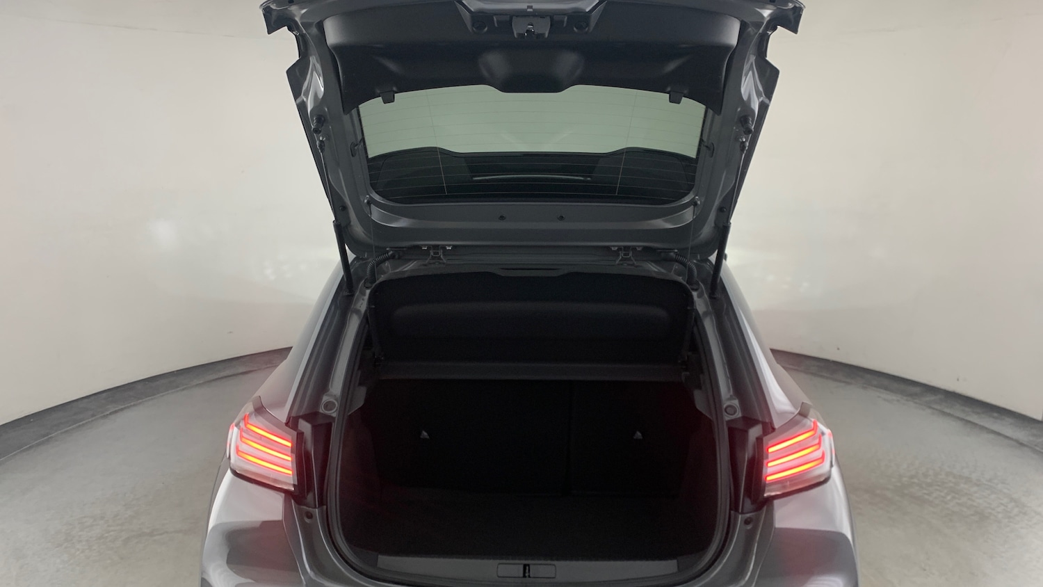 Used Peugeot 208 2025 for sale - 76887943: Photo 5