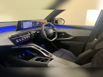 Used Peugeot 5008 2025 for sale - 79713231: Photo