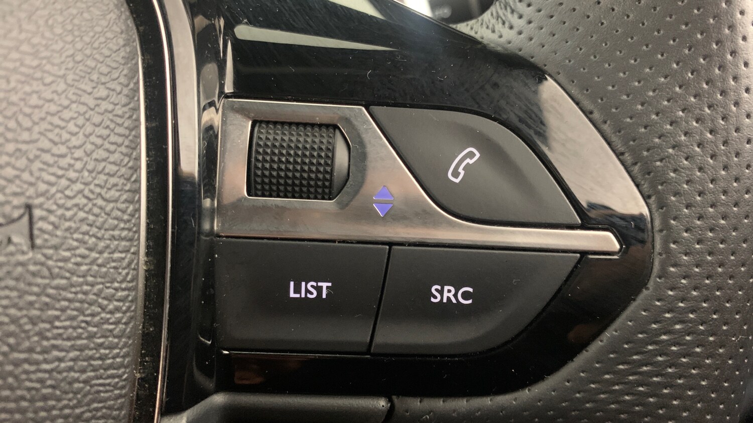 Used Peugeot 2008 2024 for sale - 77569762: Photo 18