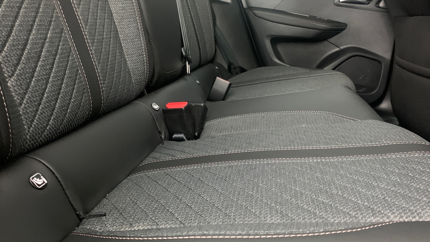 Used Peugeot 2008 2025 for sale - 77192841: Photo 57