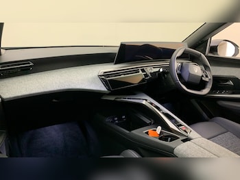 Used Peugeot 5008 2025 for sale - 78349187: Photo