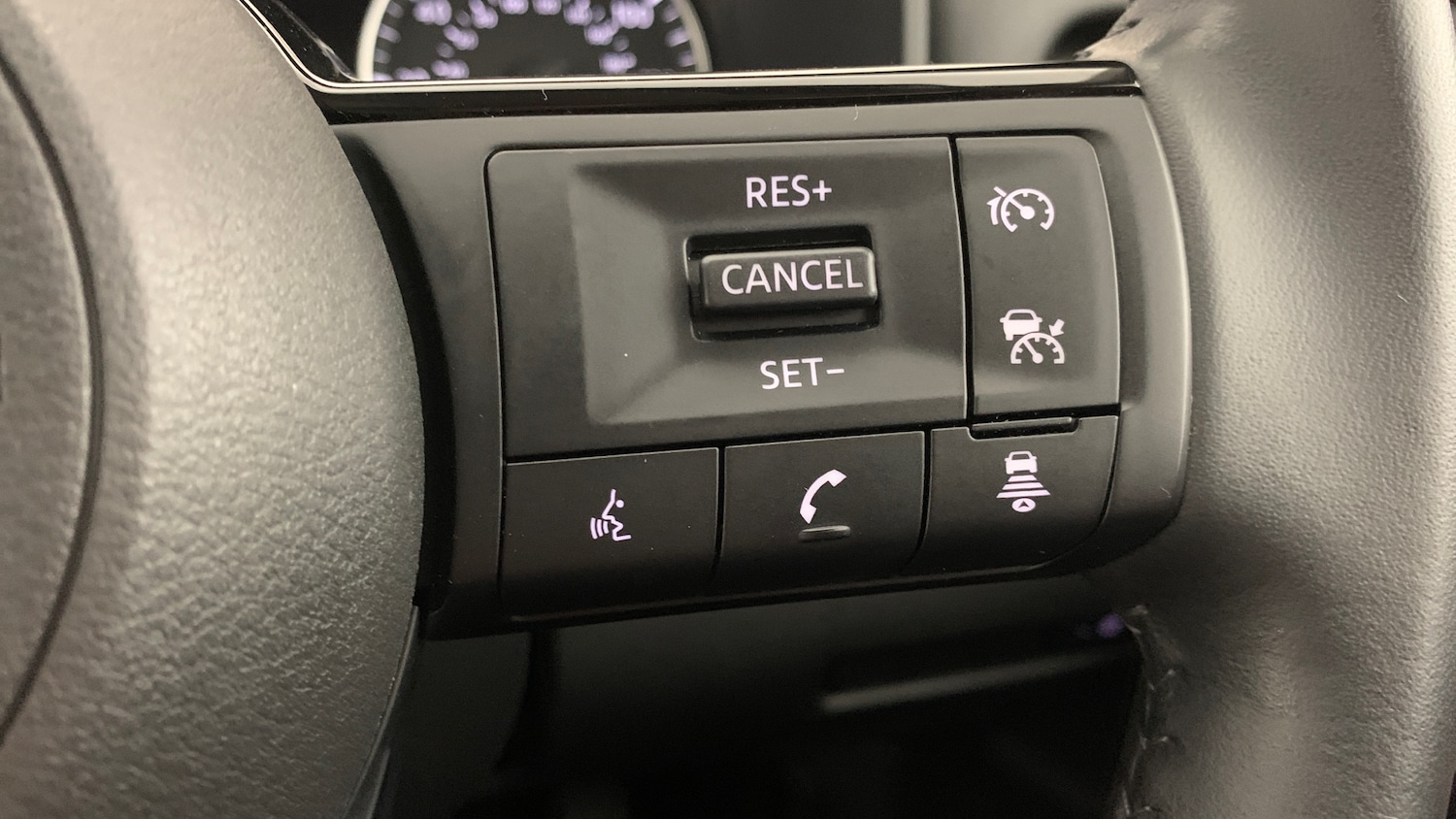 Used Nissan X-Trail 2024 for sale - 76073715: Photo 18