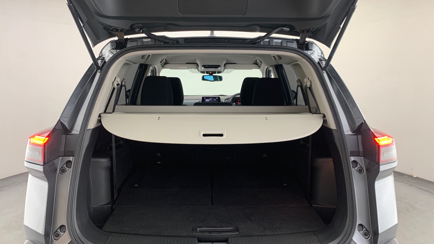 Used Nissan X-Trail 2024 for sale - 76073715: Photo 5