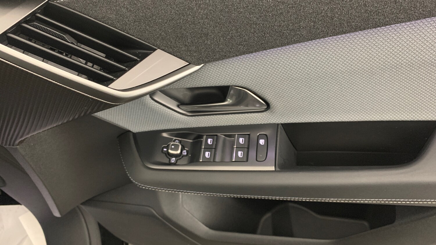 Used Vauxhall Grandland 2024 for sale - 77569760: Photo 36