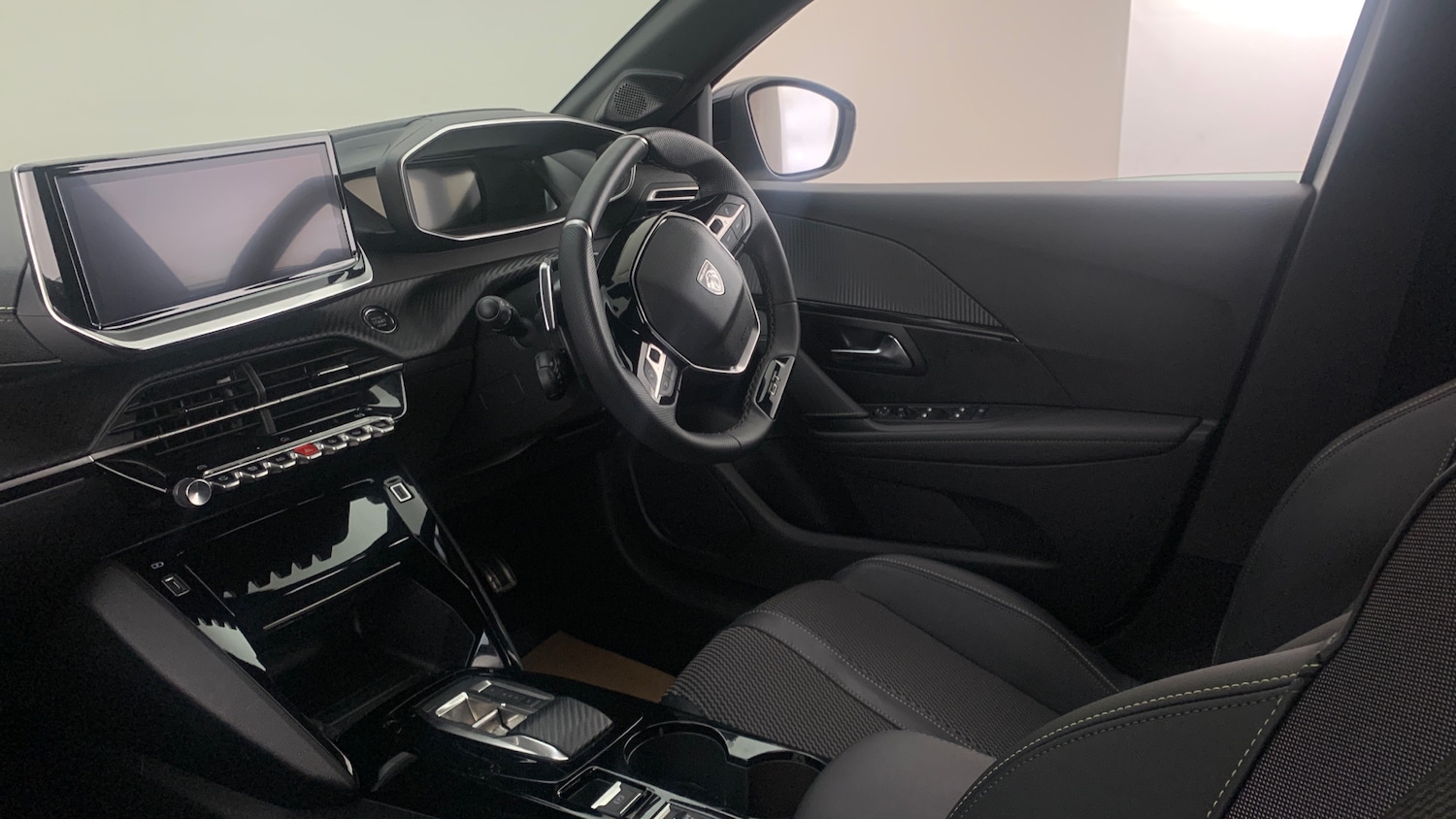 Used Peugeot 208 2025 for sale - 77724604: Photo 2