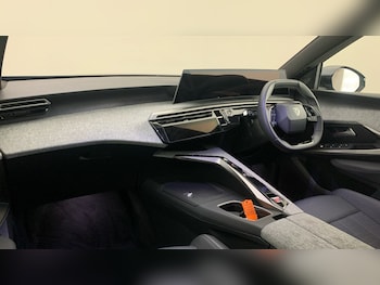 Used Peugeot 5008 2025 for sale - 78549637: Photo