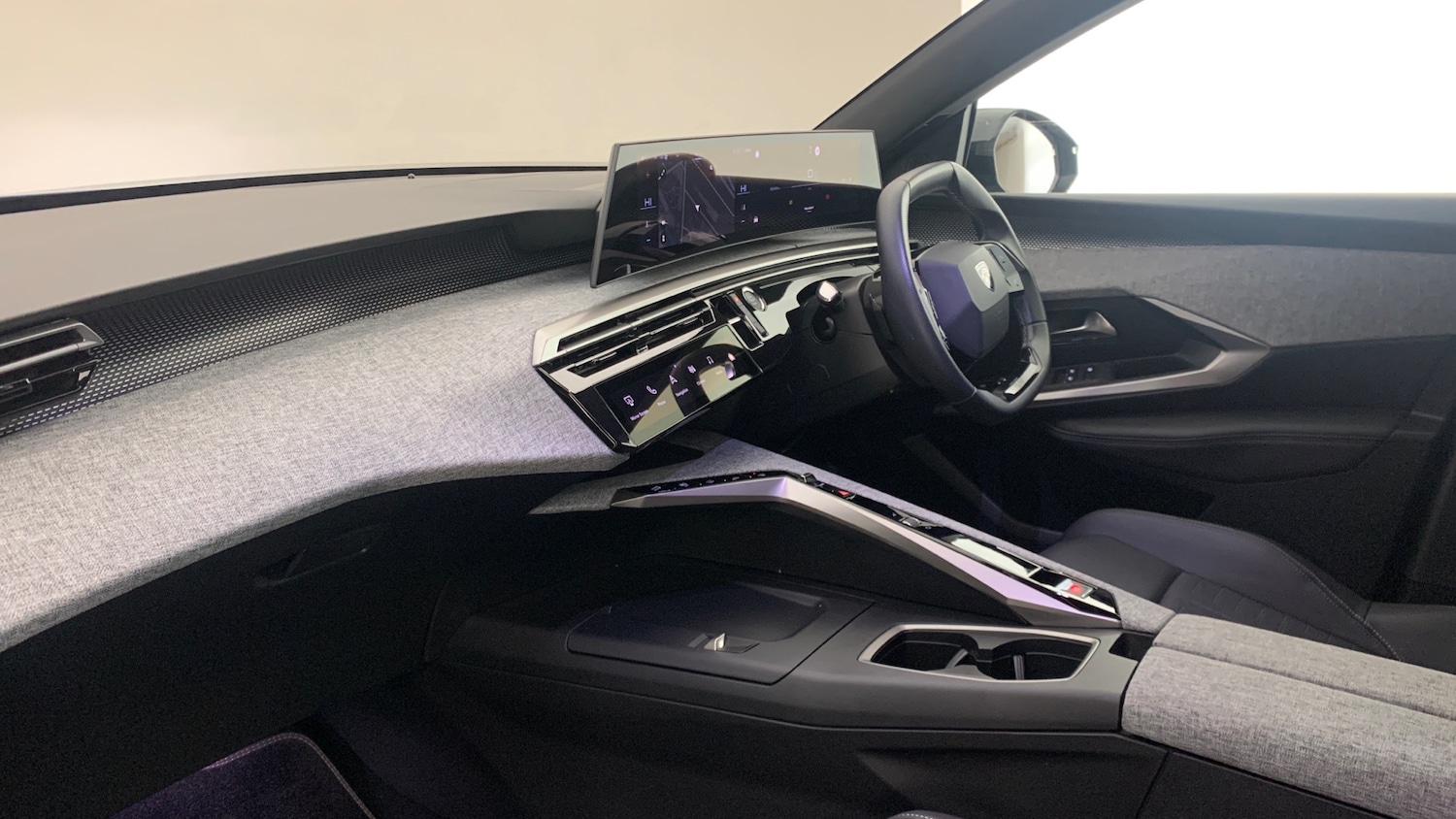 Used Peugeot 3008 2025 for sale - 76123557: Photo 2