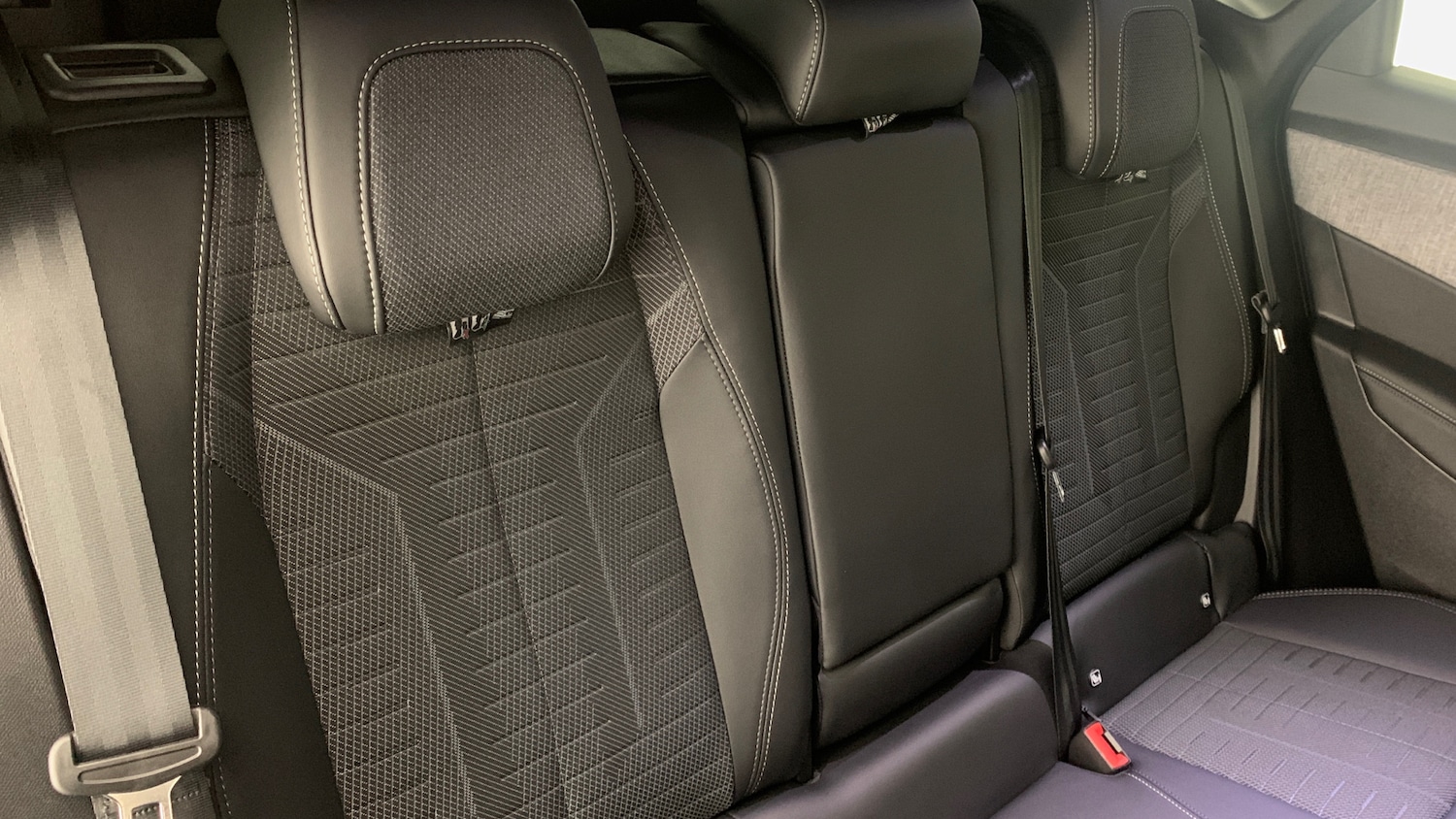 Used Peugeot 3008 2025 for sale - 77332377: Photo 8