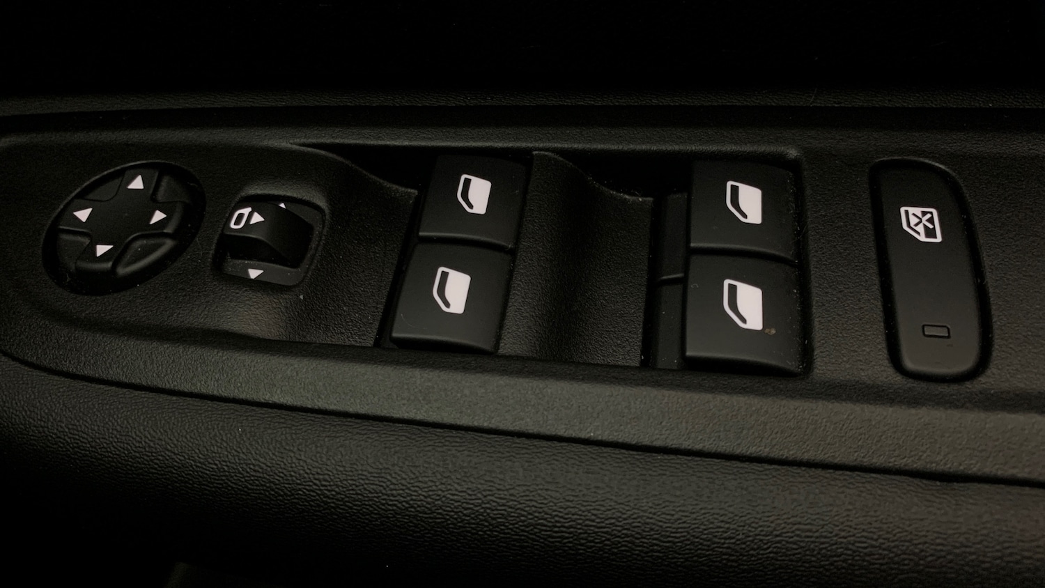 Used Citroen C4 2023 for sale - 76744086: Photo 39