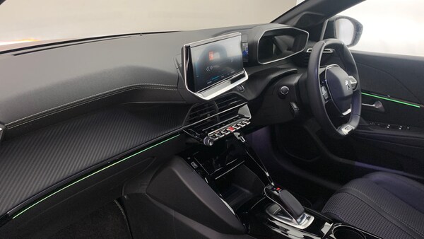 Used Peugeot 208 2021 for sale - 75647803: Photo 2