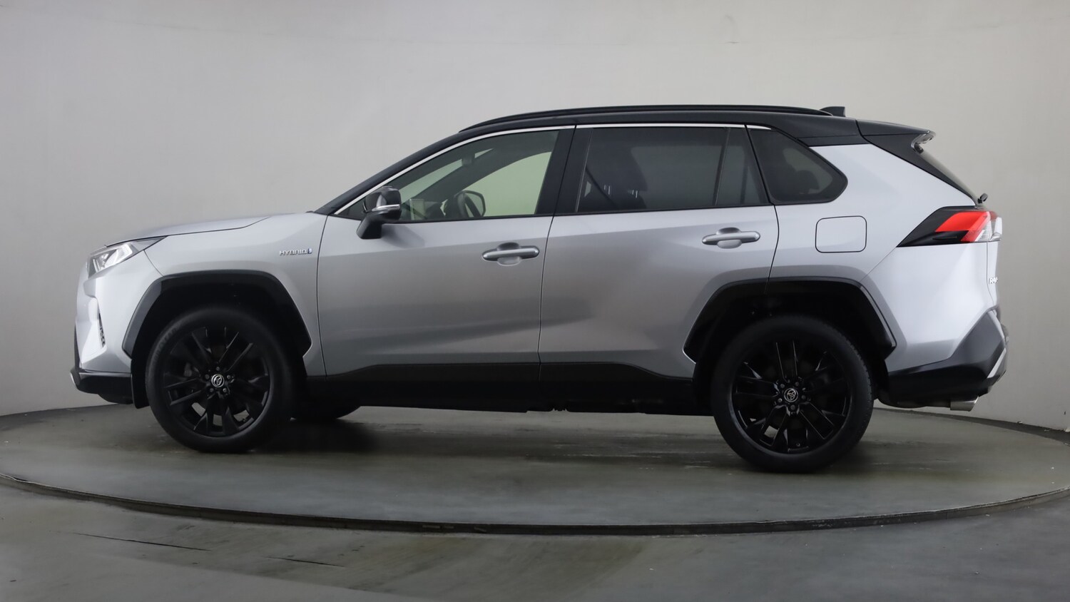 Used Toyota RAV4 2021 for sale - 76168059: Photo 14