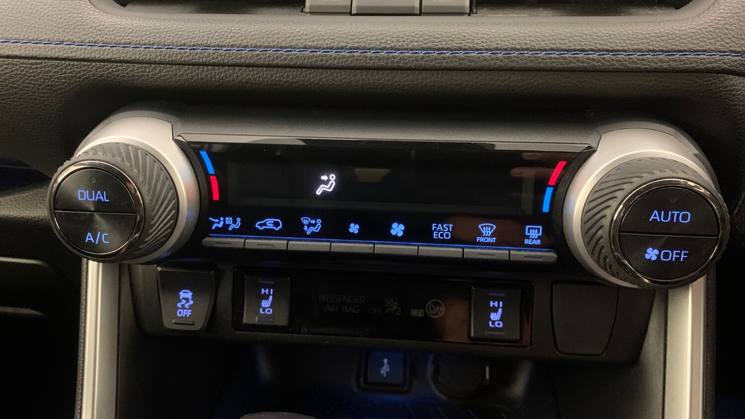 Used Toyota RAV4 2021 for sale - 76168059: Photo 28