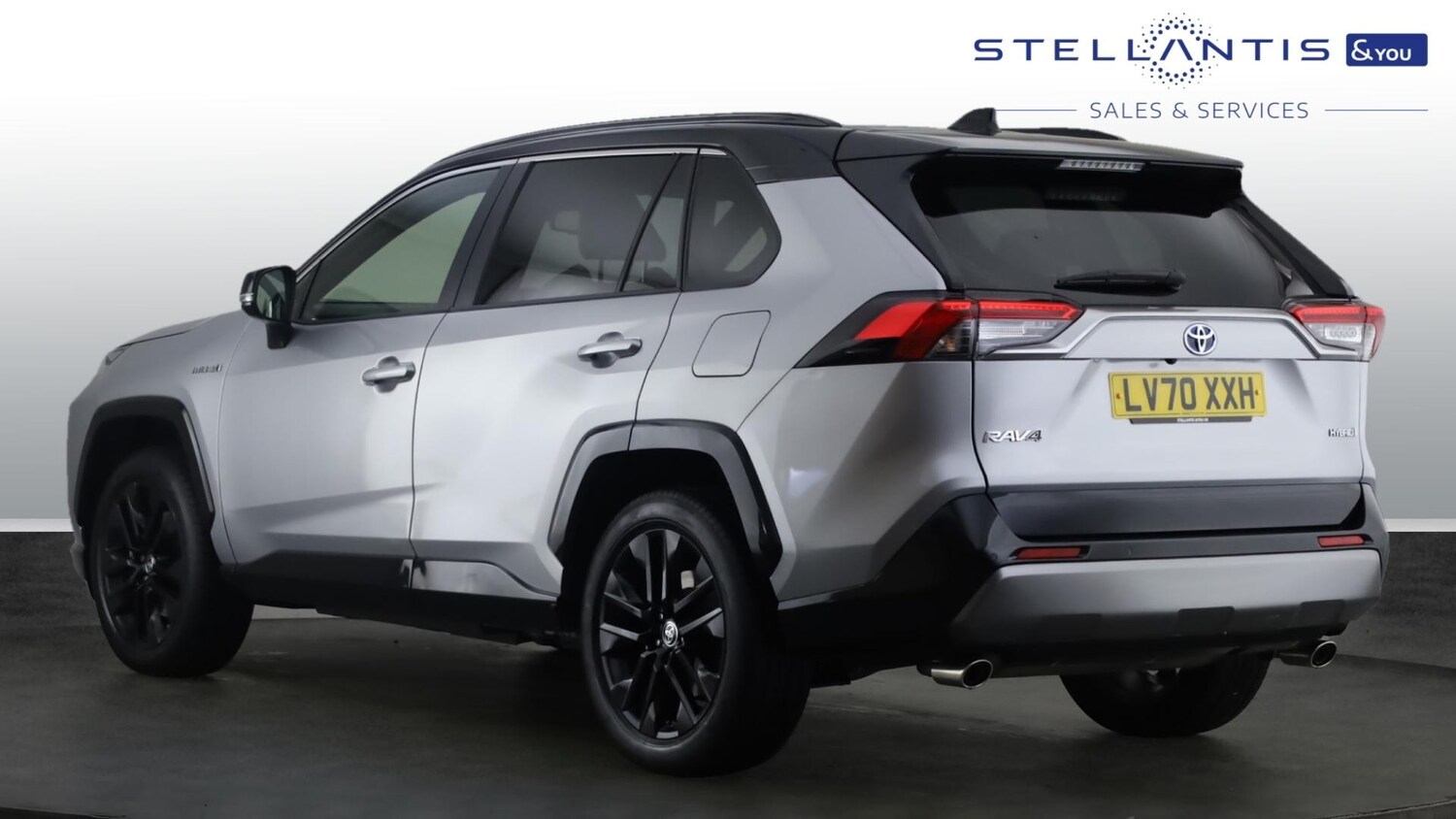 Used Toyota RAV4 2021 for sale - 76168059: Photo 3